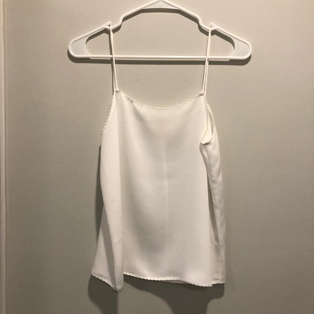 WHITE BLOUSE TANK TOP